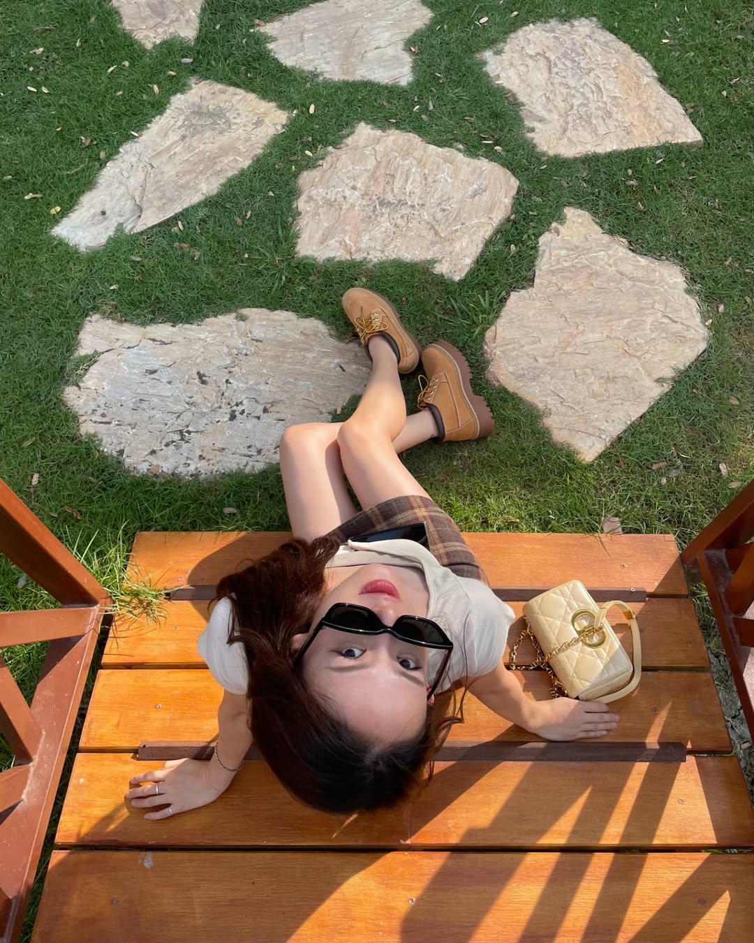 เชอรีน ณัฐจารี น้องสาวนิชคุณ 2PM ในชุดทูพีซ