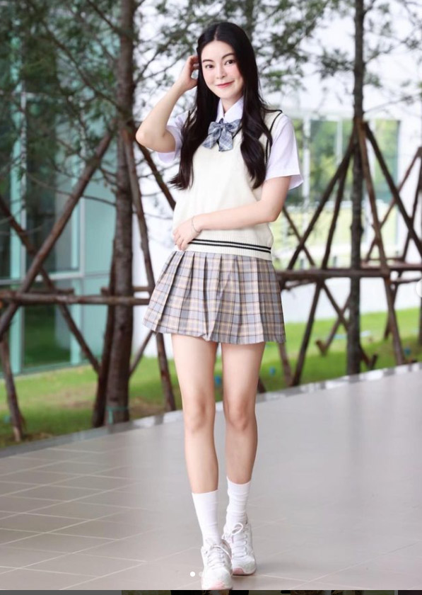 เอวา ปรวรรณ