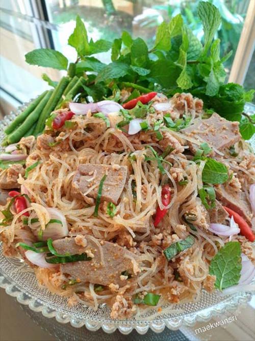 ลาบวุ้นเส้น