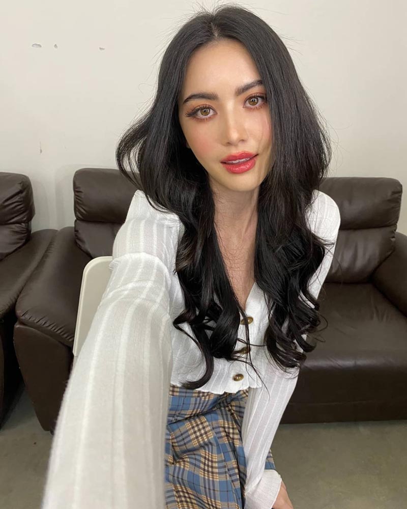 ใหม่ ดาวิกา