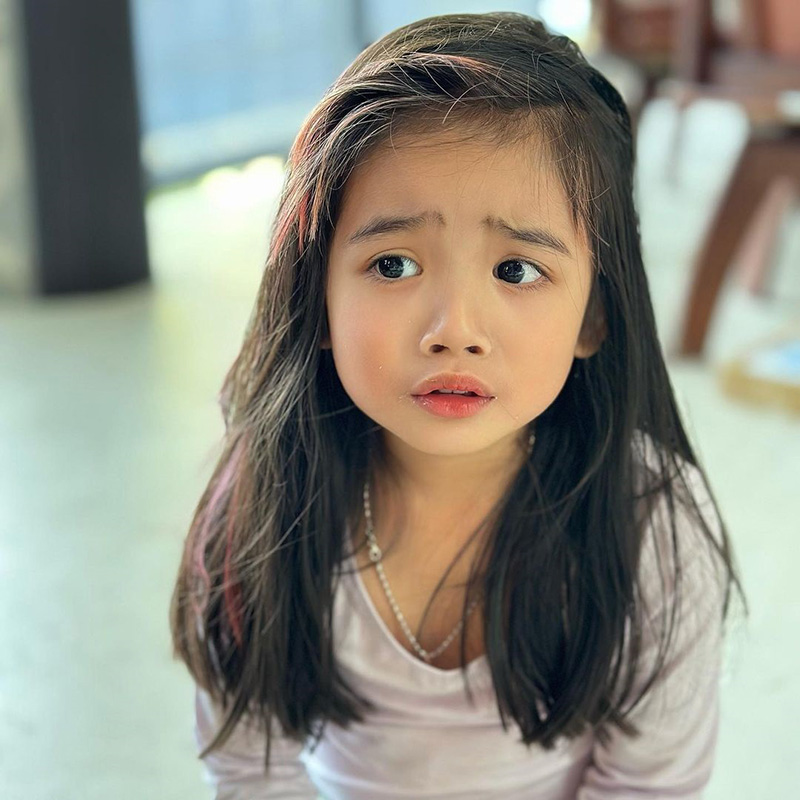น้องดิสนีย์ ลูกสาว อุ้ม ลักขณา