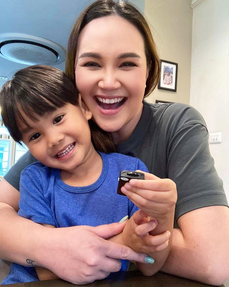 หมอ ฉัตรอดุลย์ สามี ทาทา ยัง 