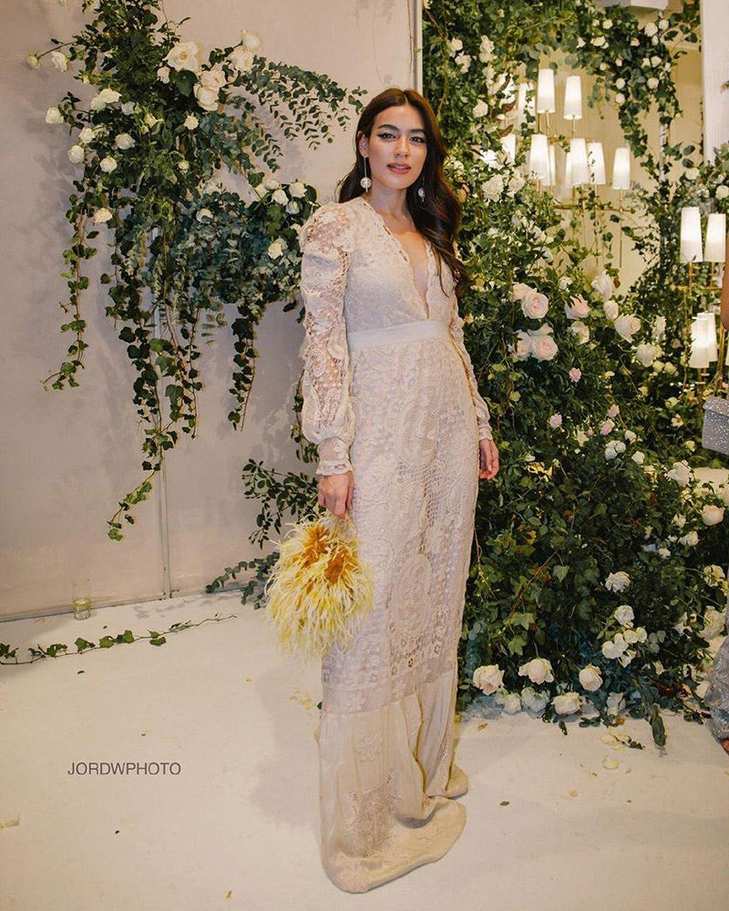ชุดราตรียาว