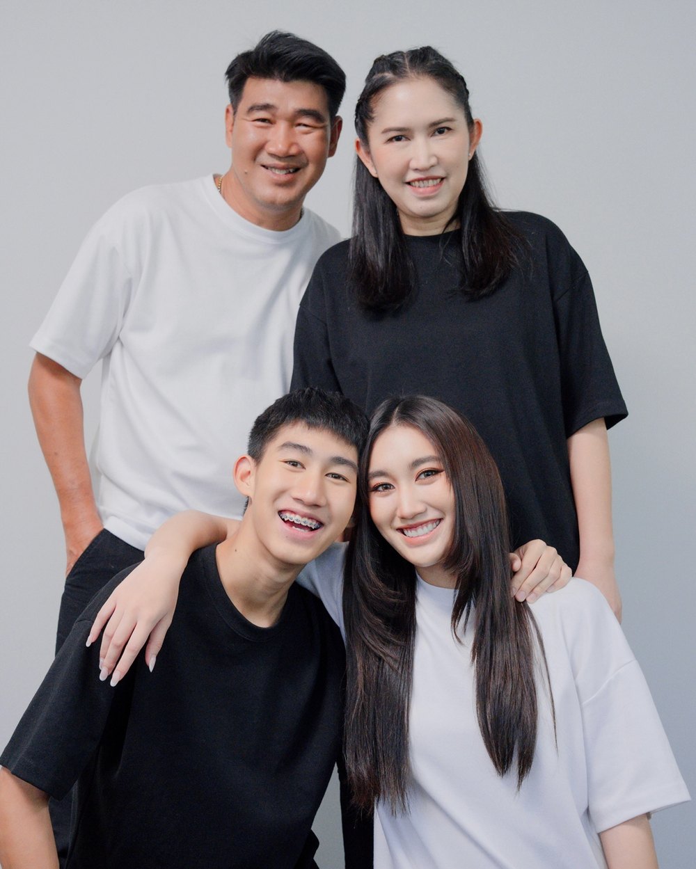 เบส รักษ์วนีย์ รับเหนื่อยใช้หนี้แทนพ่อ 20 ล้าน จากนี้ถ้ามีอีก ขอไม่เกี่ยว