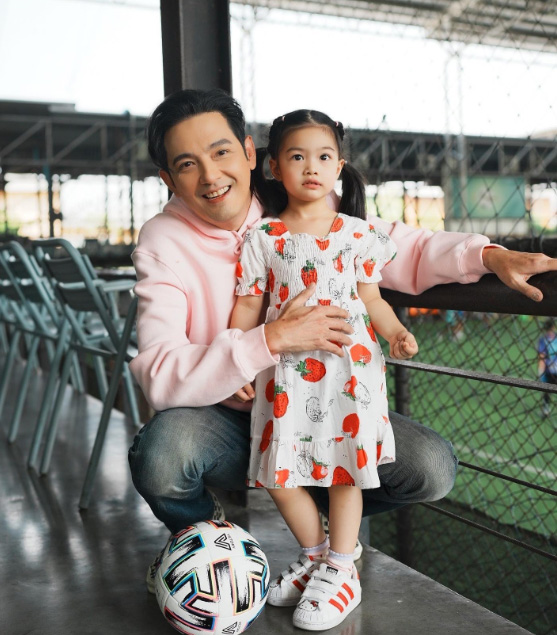 หนุ่ม ศรราม ดาราชายไทย
