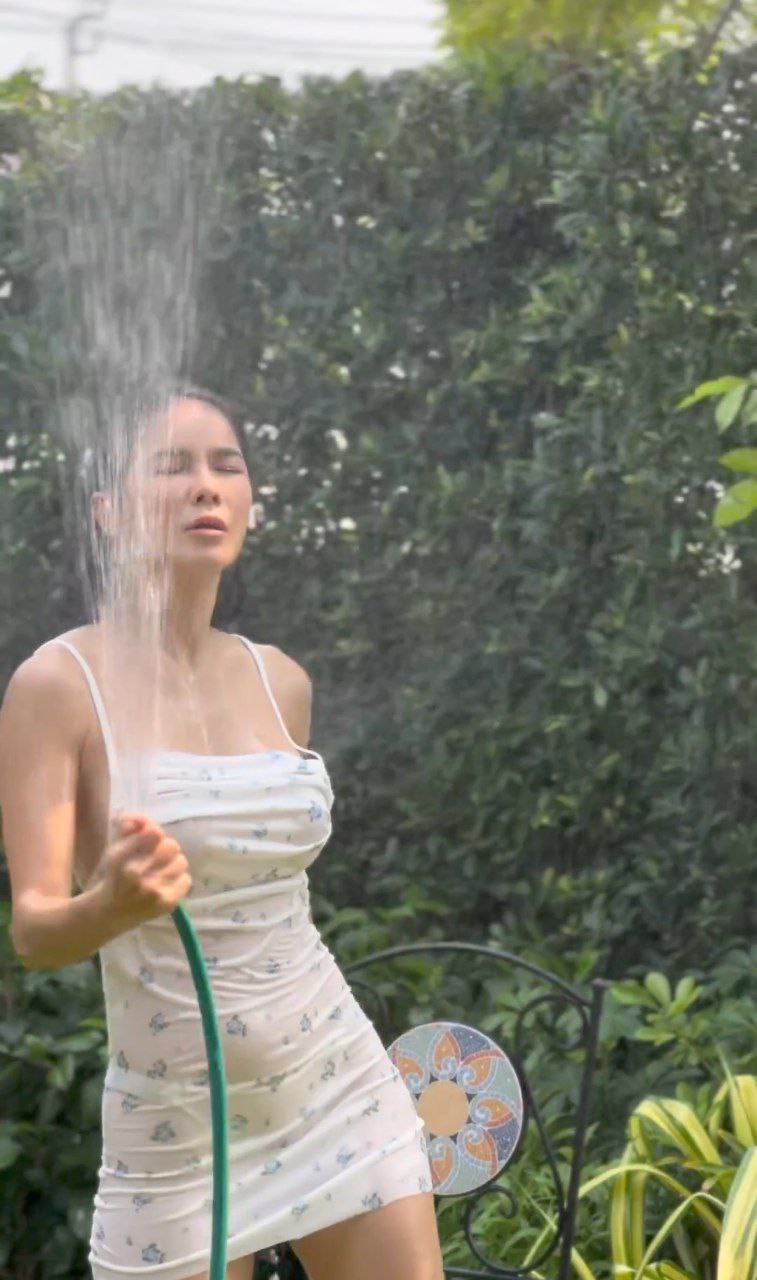 น้องแน๊ต เกศริน