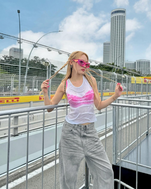 แฟชั่นกางเกงยีนส์