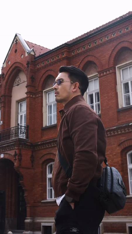 อั้ม อธิชาติ เดียร์น่า