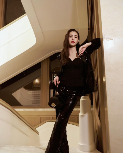 หลิงหลิง คอง แฟชั่น