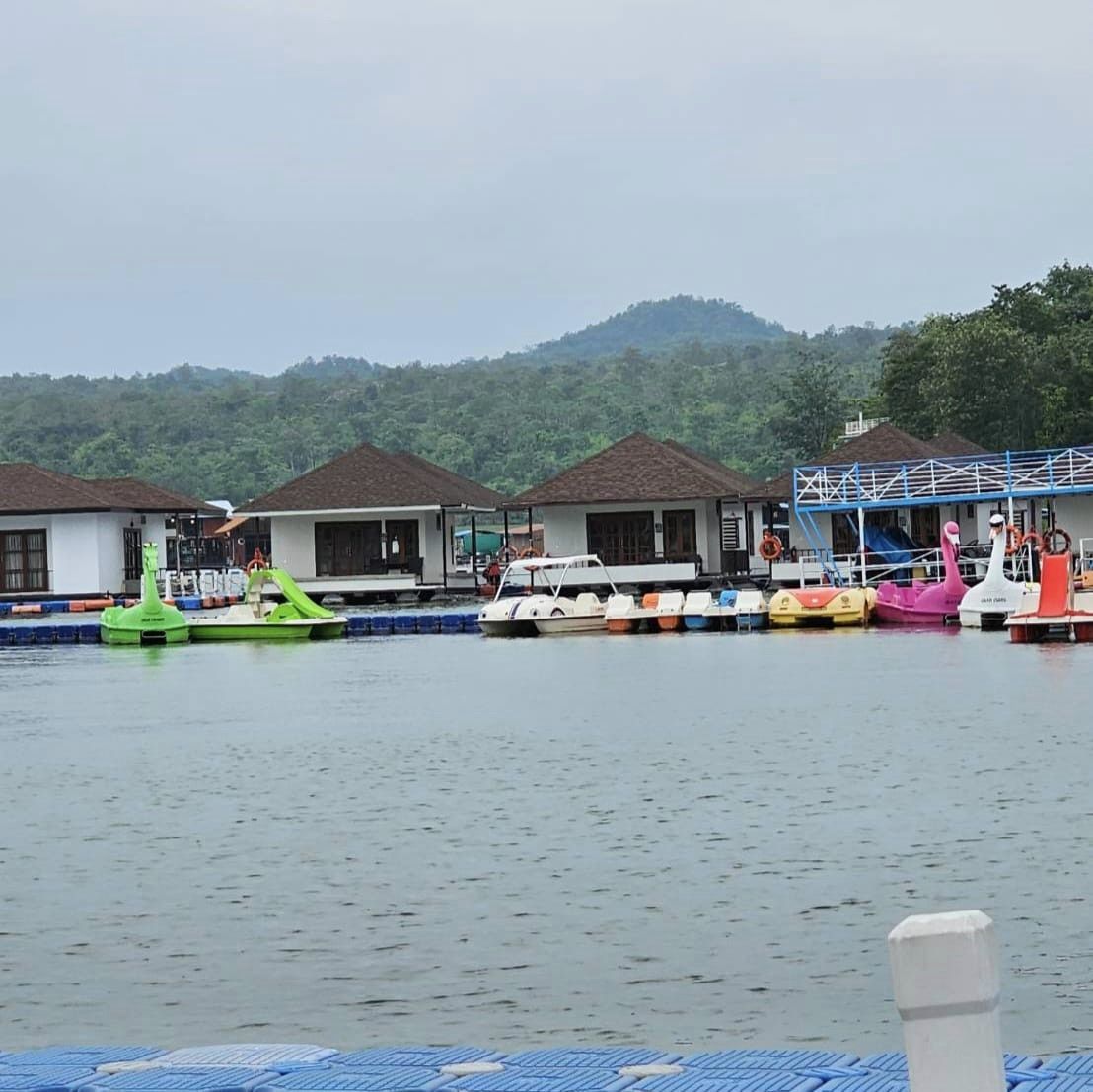 Lake Heaven Resort