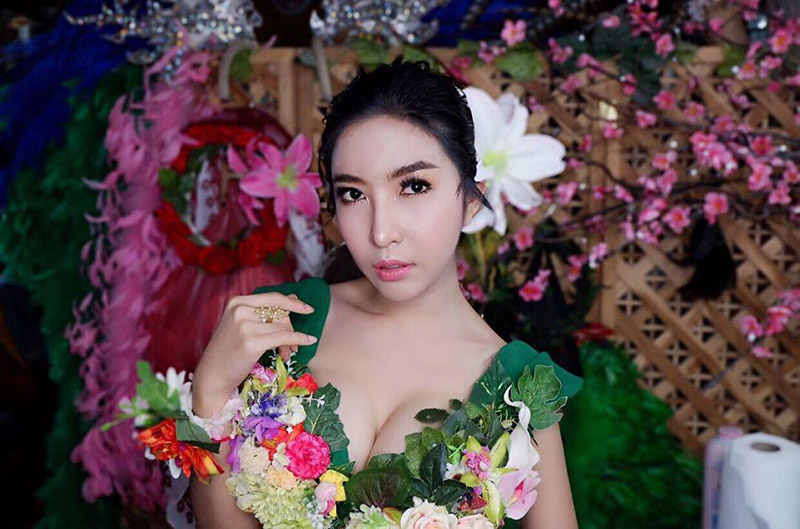 สาวประเภทสอง