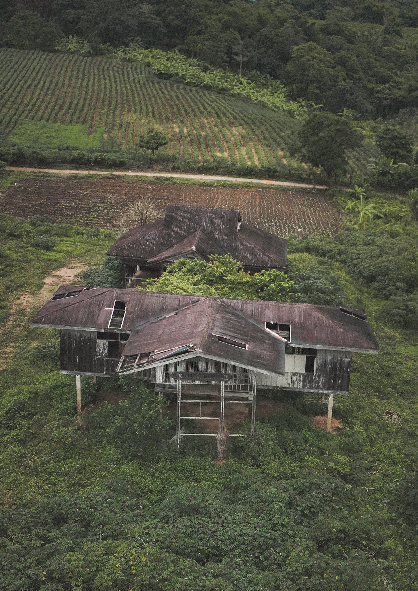 โรงพักร้าง 100 ปี อุ้มผาง