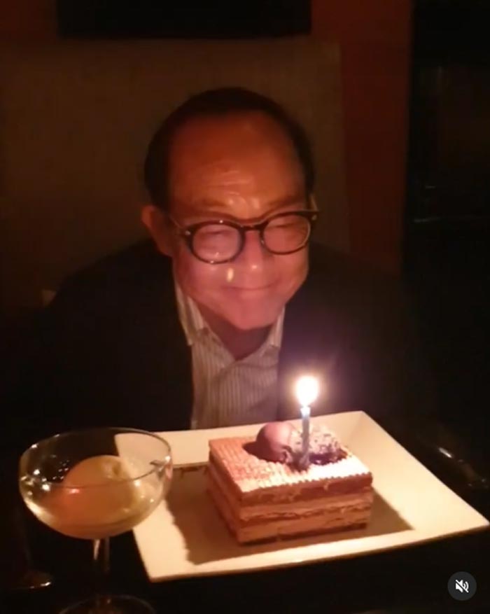 คุณพ่อ คริส หอวัง