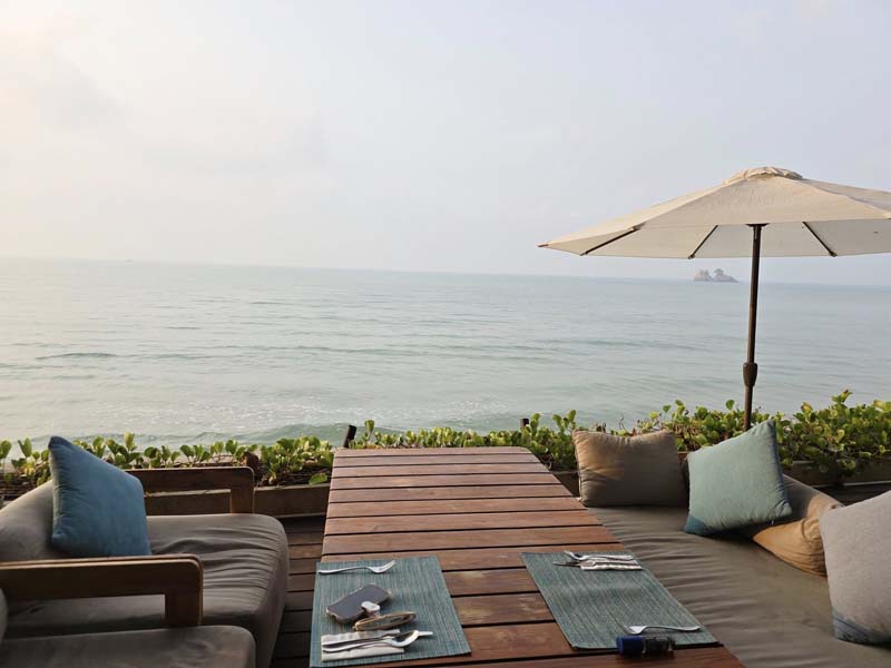 Mercure Rayong Lomtalay โรงแรมระยอง