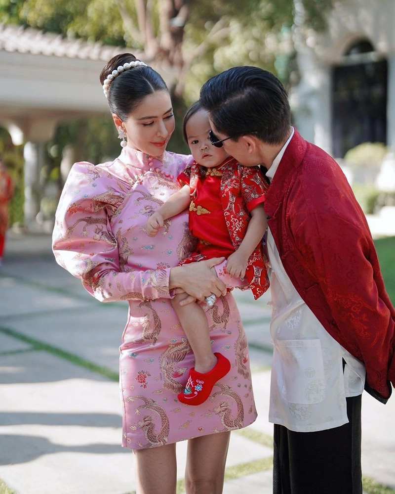 กรณ์ ศรีริต้า พาลูกฉลองตรุษจีนพร้อมหน้า ครอบครัว ณรงค์เดช 