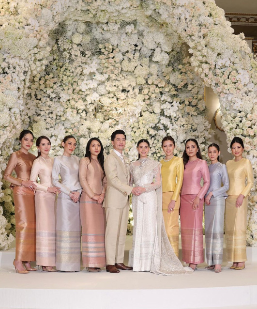 แคท ซอนญ่า ชุดแต่งงาน