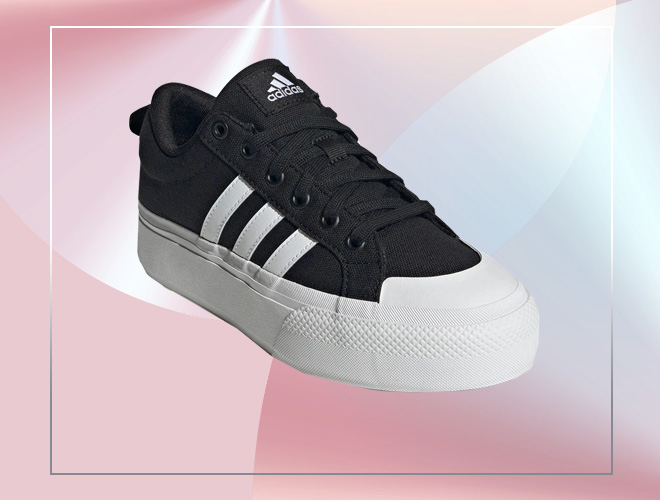 รองเท้าส้นตึก adidas