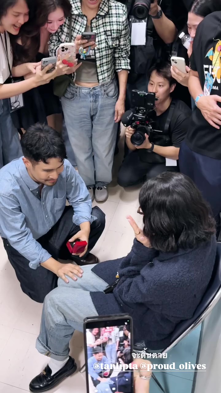 แทน ลิปตา คุกเข่าขอแต่งงาน พราว อรณิชา หลังจบคอนเสิร์ต