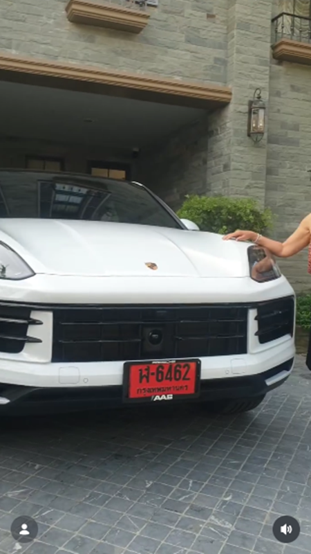 ยายหนิง แม่ชมพู่ อารยา