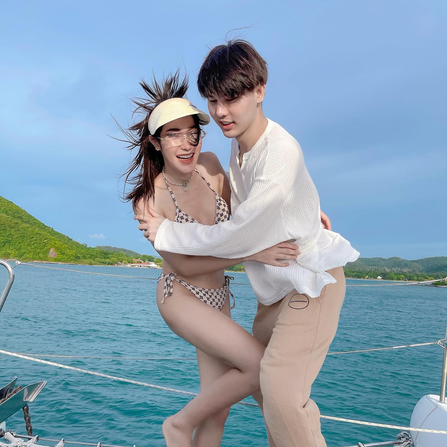 บาสตี้ เน็ตไอดอล