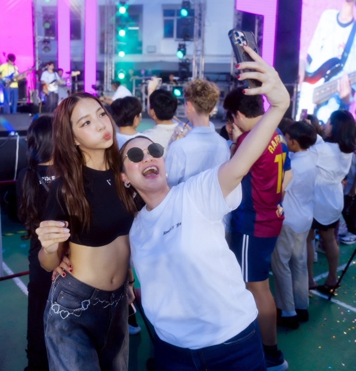 น้องตั้งตา ลูกสาว กีตาร์ ศิริพิชญ์