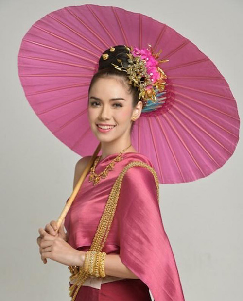 มิเรียน สุเดชา อัคเซลการ์ด ประวัติ