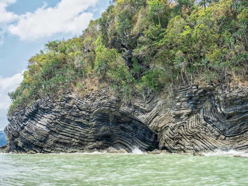 หินพับผ้า อ.ขนอม