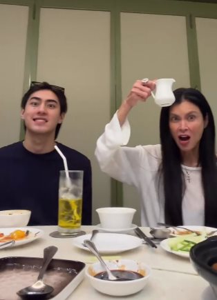 เจ เจตริน ปิ่น เก็จมณี