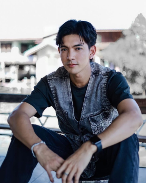 เข้ม หัสวีร์