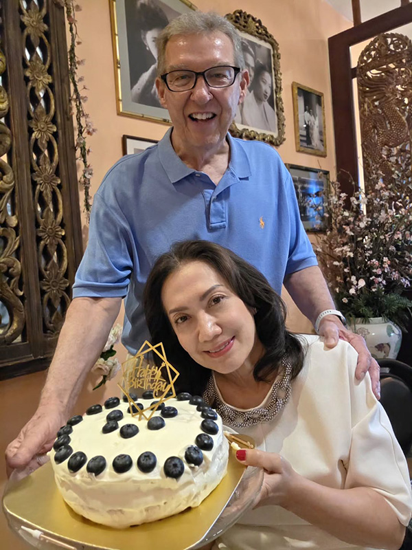 แอฟ ทักษอร จัดงานวันเกิดให้คุณแม่