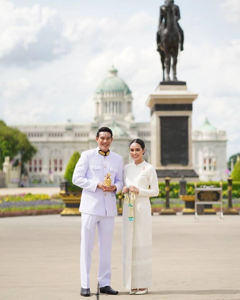 ออม ทายาททิฟฟี่ ดีเจอิฐ รับพระราชทานน้ำสังข์ กรมสมเด็จพระเทพฯ