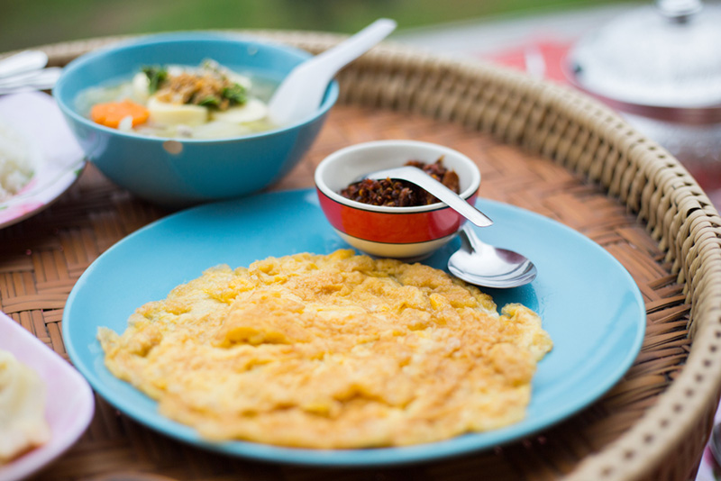ไข่เจียวหมูสับ + น้ำพริกกะปิ เมนูอาหารหน้าฝน สูตรอาหาร
