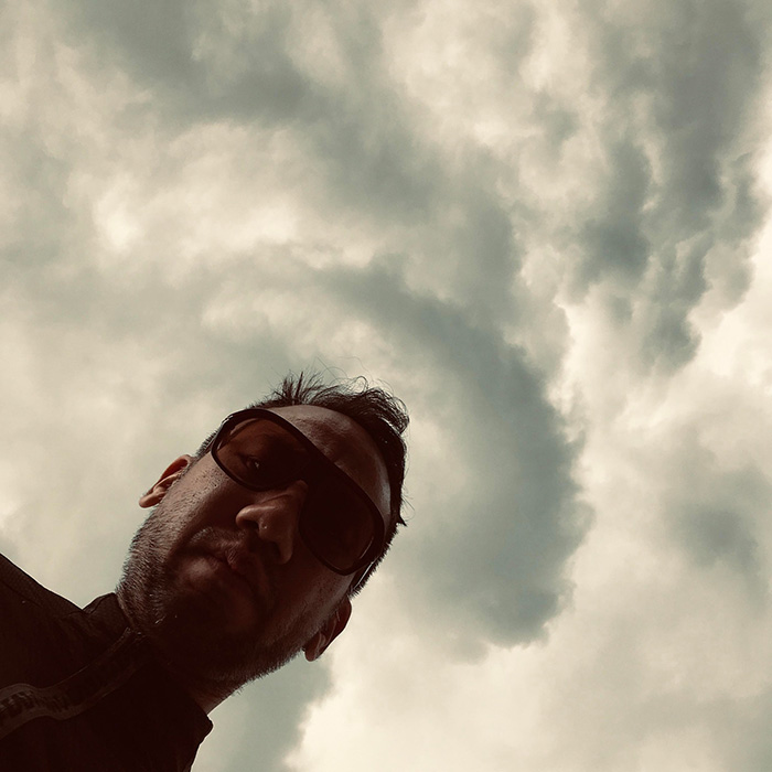 อุ้ม พรรษวุฒิ เมทะนี ประวัติทายาทนักแสดงดัง อดีตนักร้องและนักแสดงผู้ล่วงลับ