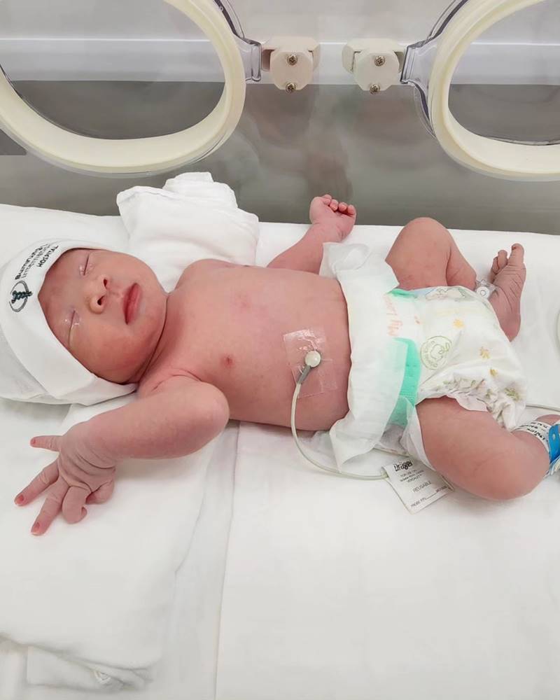 น้องเจย์เดน ลูกชาย หมอของขวัญ