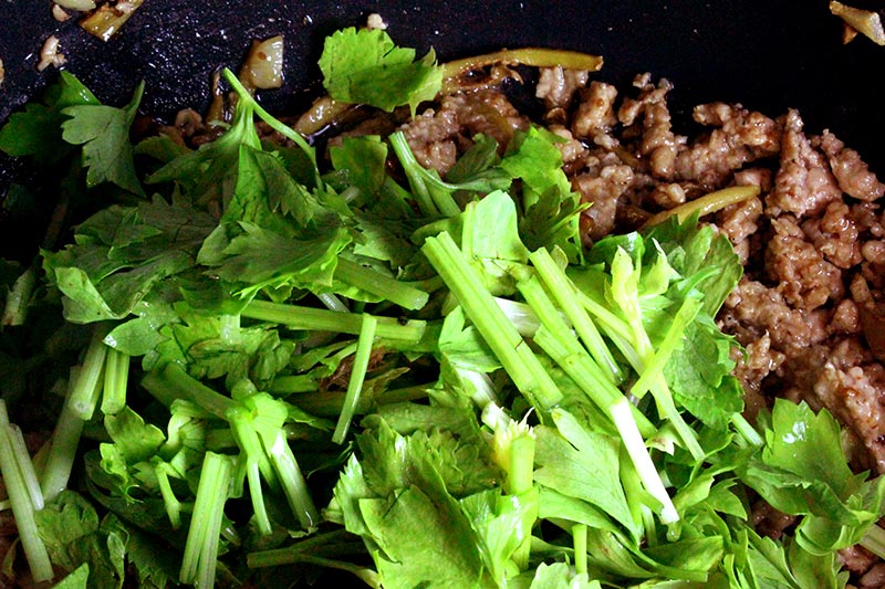 ข้าวต้มหมูสับทรงเครื่อง