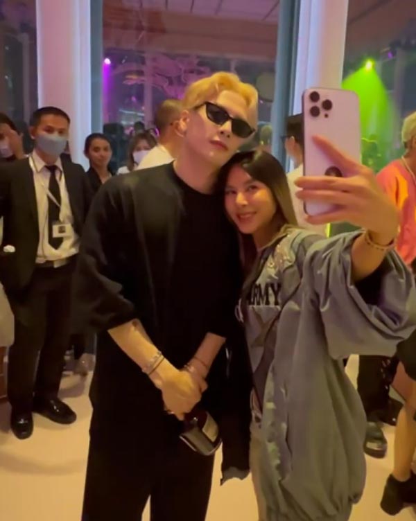 ดาราร่วมปาร์ตี้ แจ็คสัน หวัง