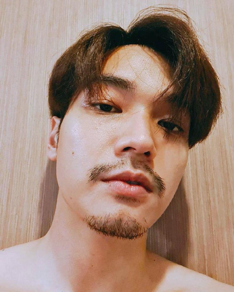 ดาราไว้หนวด