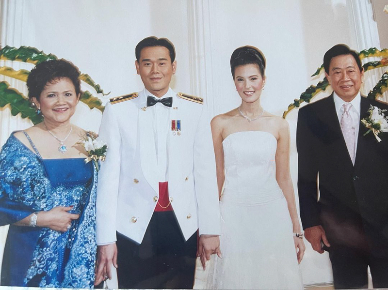 เป็ก ธัญญ่า
