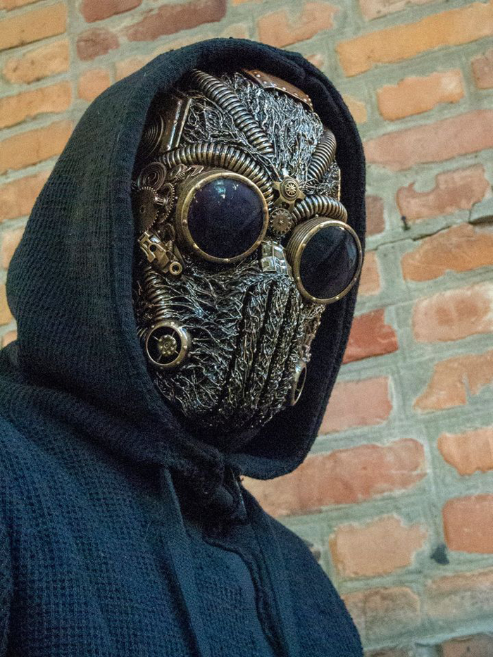 ศิลปินยูเครน หน้ากากสตีมพังค์