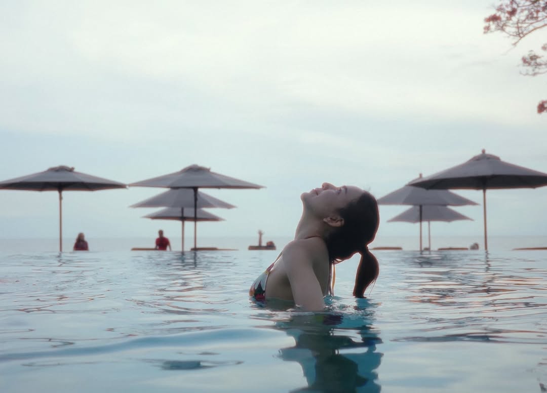 พลอย ชิดจันทร์ เสิร์ฟลุคแซ่บ