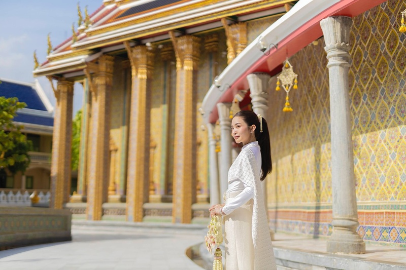 มายด์ ลภัสลัล ควง พาย สุนิษฐ์ เข้าพิธีมงคล