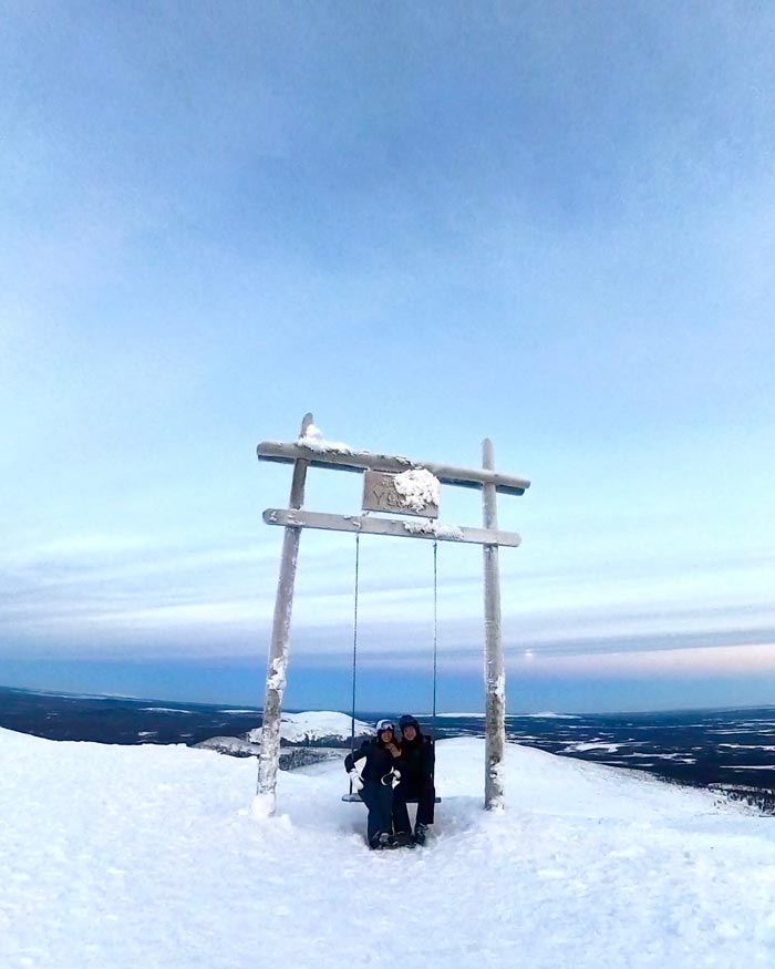 วิน Sqweez Animal คุกเข่าขอแฟนแต่งงานกลางหิมะ