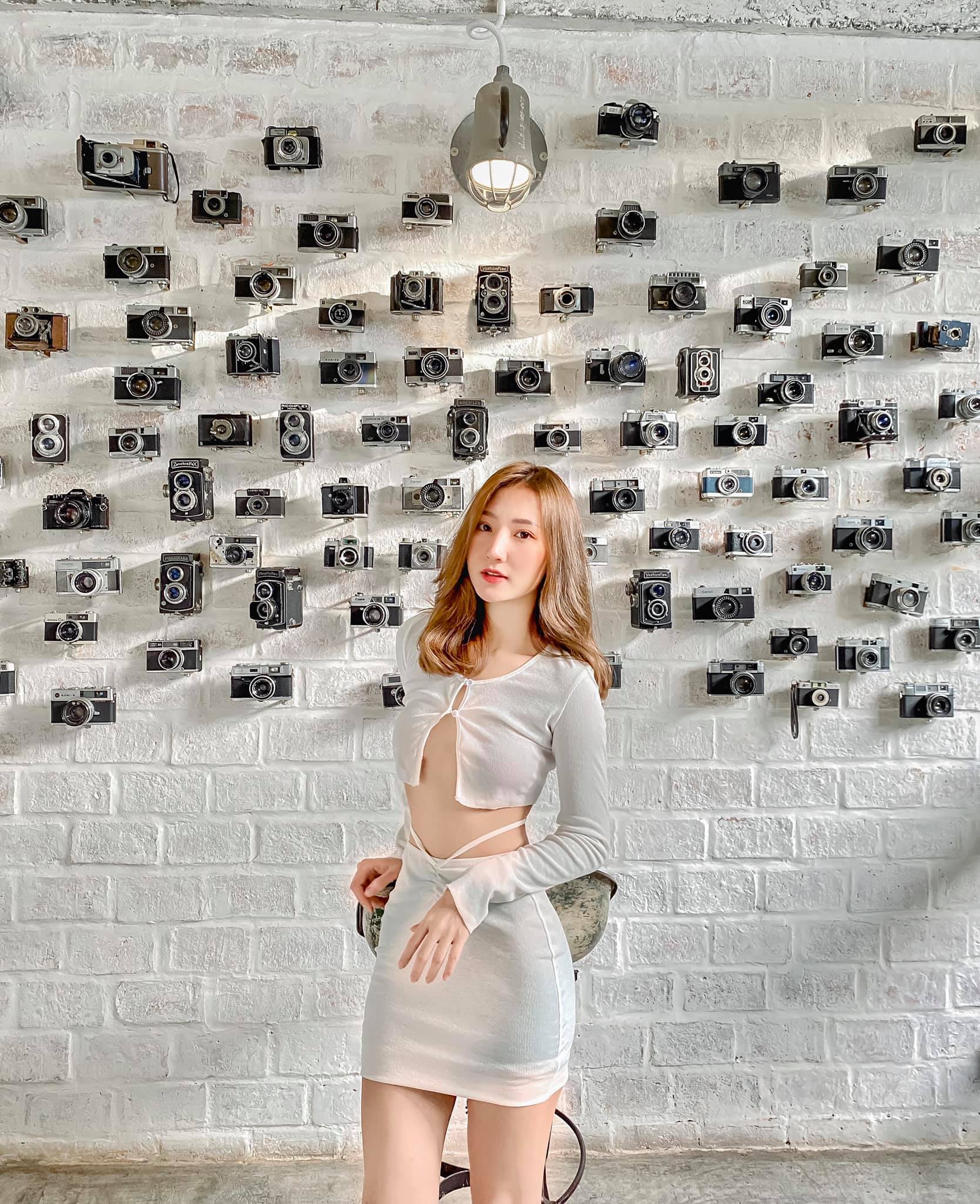 แอม ชลดา