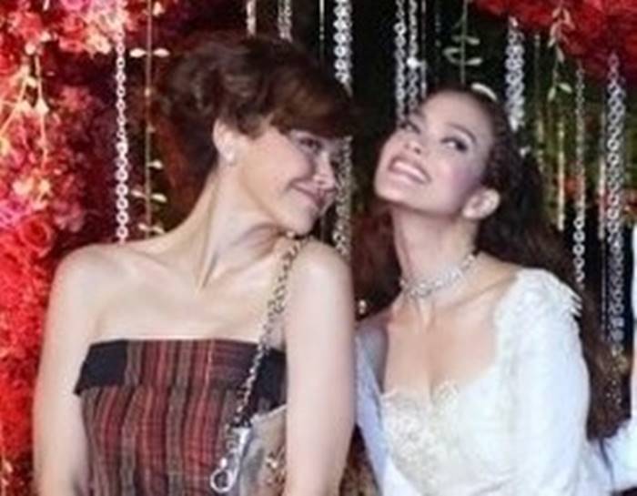 หมู พิมพ์ผกา เคลื่อนไหว