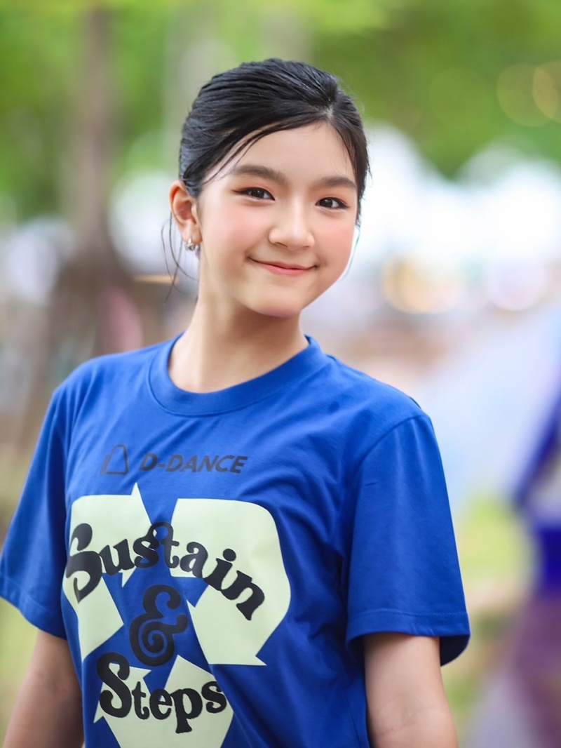 น้องมะลิ พาขวัญ
