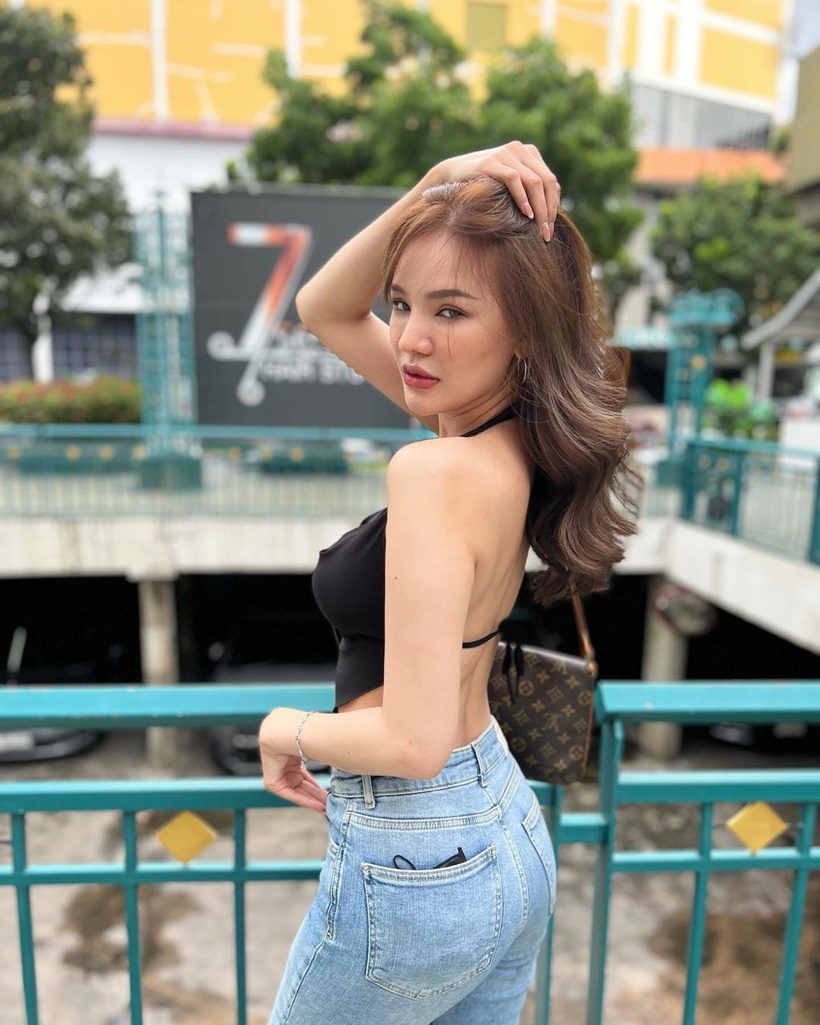 นิดา วนิดา