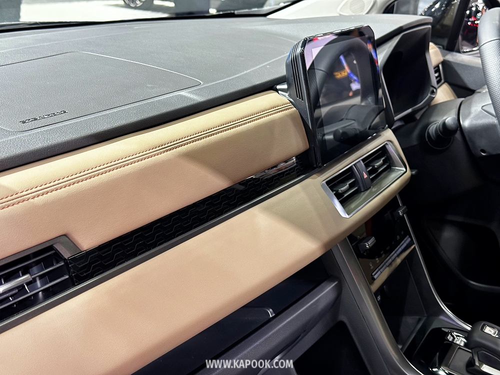 mitsubishi xpander cross 2026