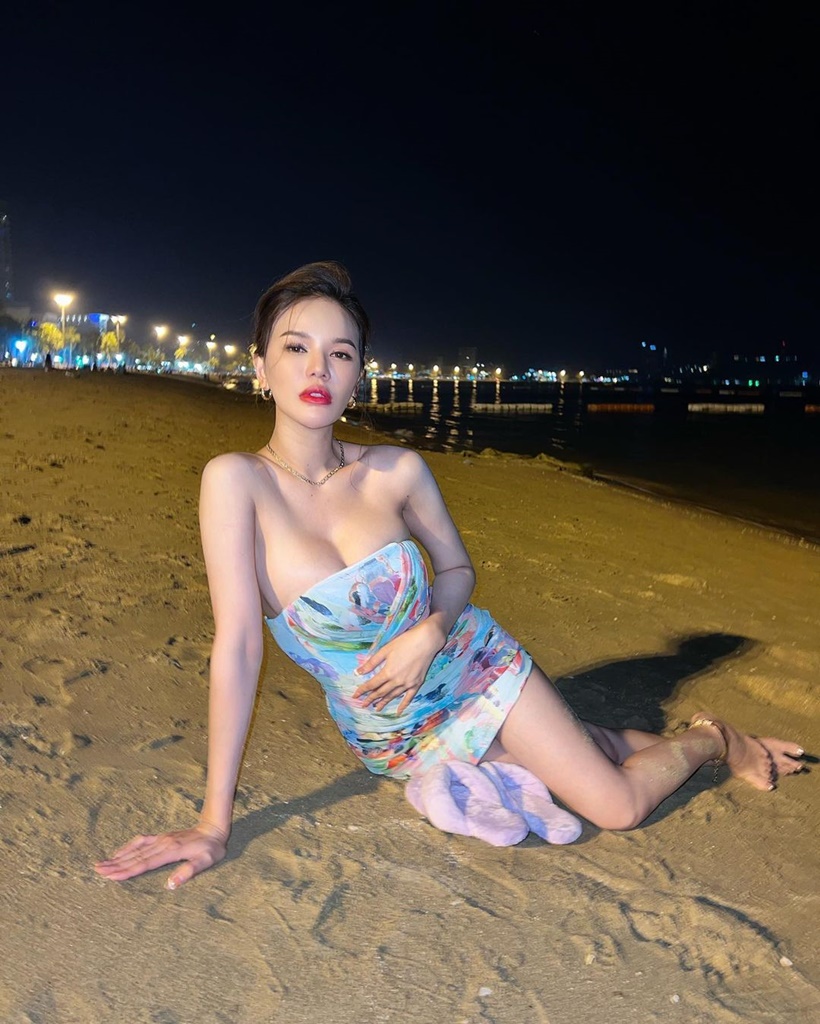 นิดา วนิดา