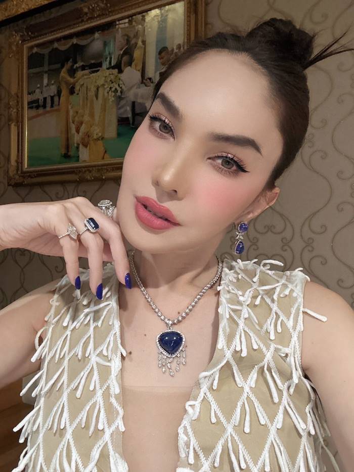 ส่องเรือนหอ เอมมี่ รัชฎา