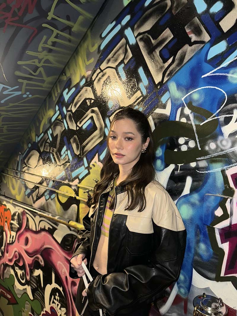 วี วิโอเลต